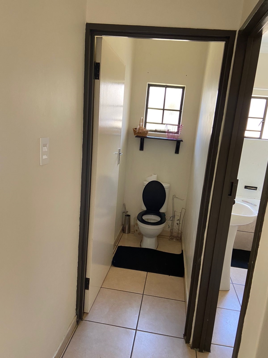 2 Bedroom Property for Sale in Dassie Rand North West